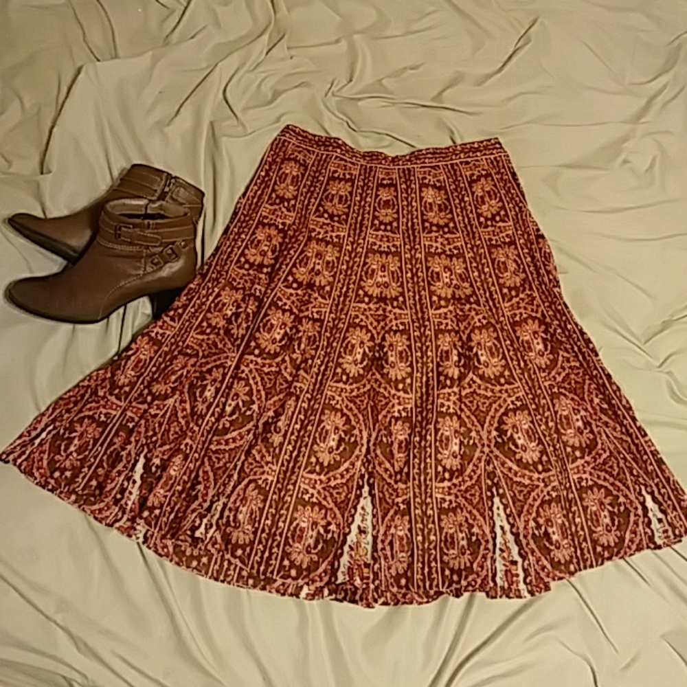 Gianni Bini skirt size 8 with built in slip